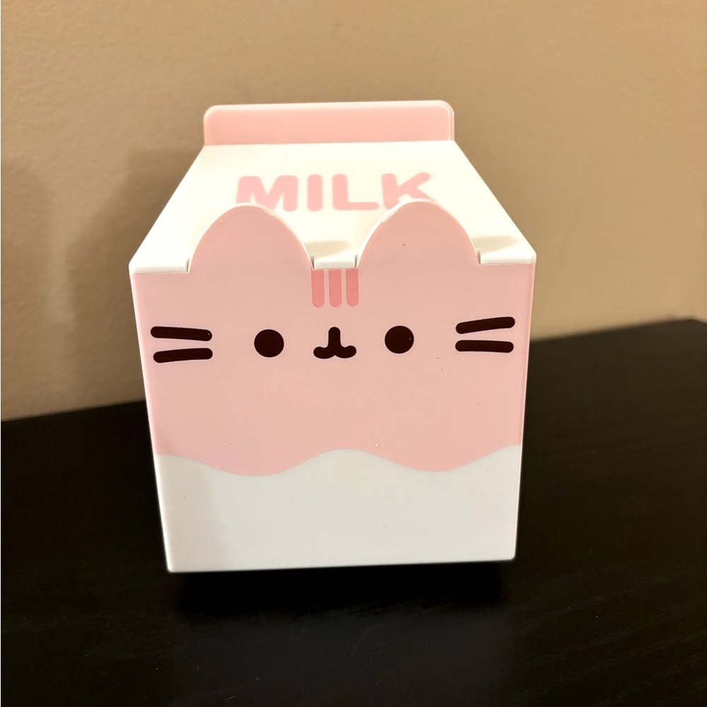 Pusheen Box Strawberry Milk